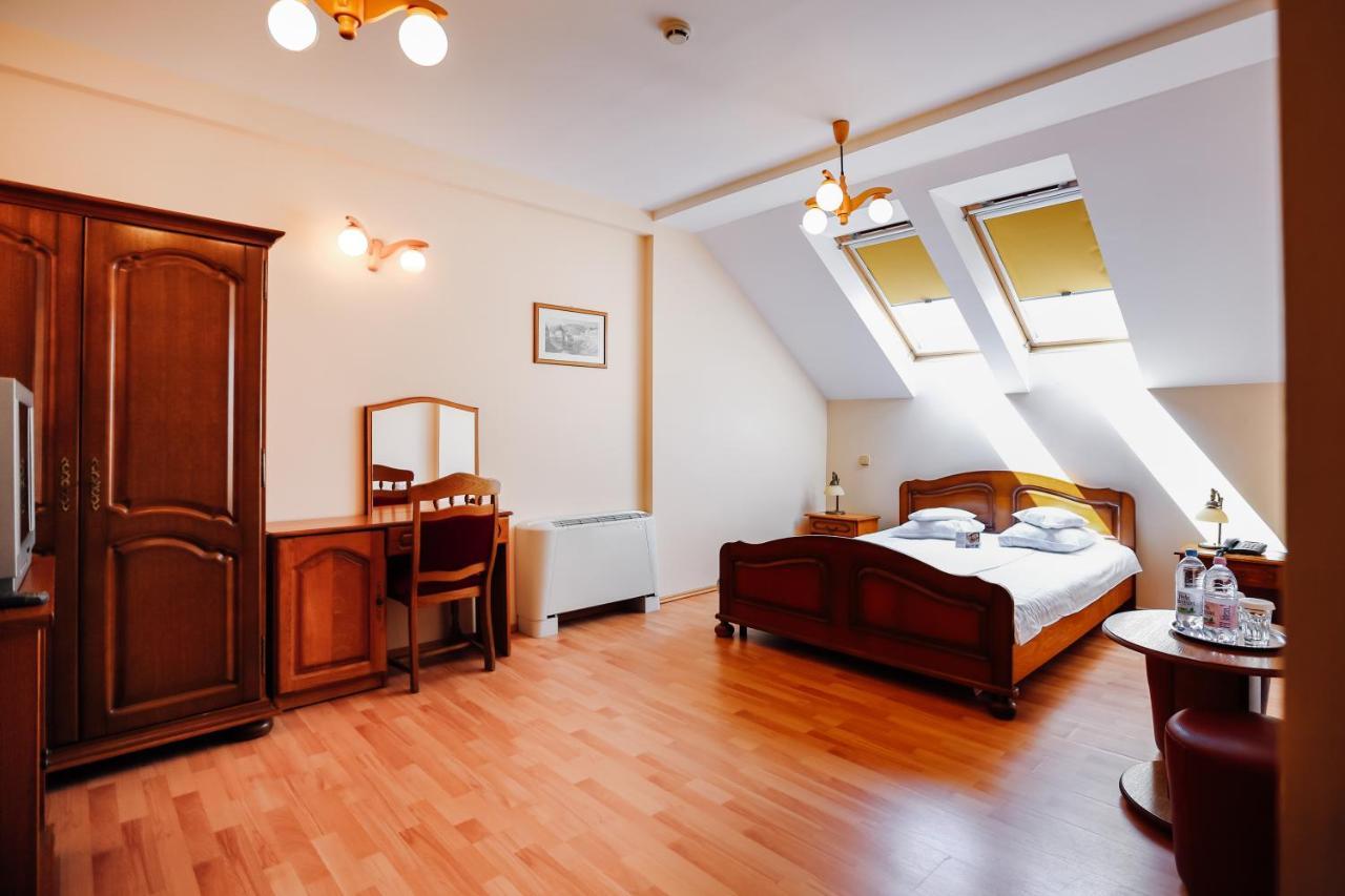 Agape Hotel 3*