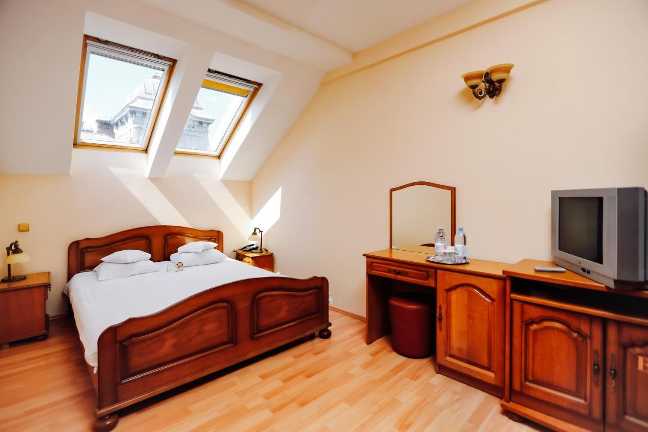 Agape Hotel
